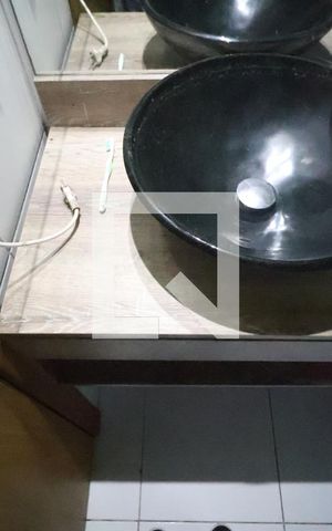Casa de condomínio à venda com 80m², 2 quartos e 2 vagasBanheiro