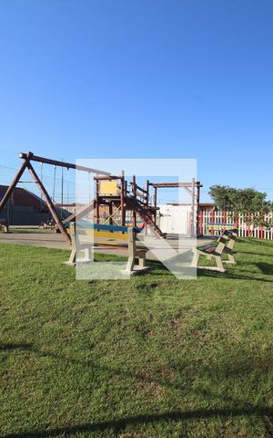 Casa de condomínio à venda com 80m², 2 quartos e 2 vagasÁrea comum - Playground