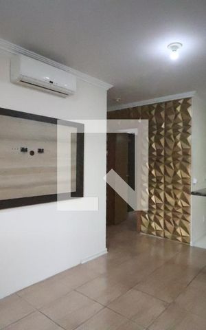 Casa de condomínio à venda com 80m², 2 quartos e 2 vagasSala