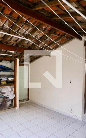 Casa à venda com 110m², 3 quartos e 3 vagas Casa à venda com 110m², 3 quartos e 3 vagasQuarto de Serviço