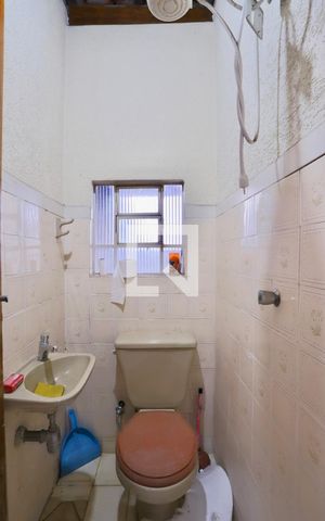 Casa à venda com 110m², 3 quartos e 3 vagas Casa à venda com 110m², 3 quartos e 3 vagasBanheiro de serviço