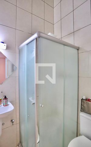 Casa à venda com 110m², 3 quartos e 3 vagas Casa à venda com 110m², 3 quartos e 3 vagasBanheiro