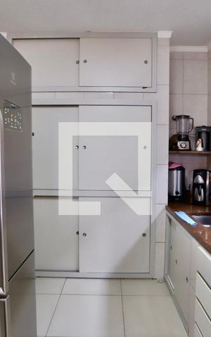 Casa à venda com 110m², 3 quartos e 3 vagas Casa à venda com 110m², 3 quartos e 3 vagasCozinha