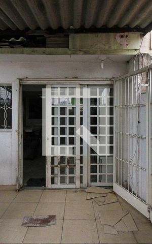 Casa de condomínio à venda com 100m², 3 quartos e 2 vagas Casa de condomínio à venda com 100m², 3 quartos e 2 vagasVaranda
