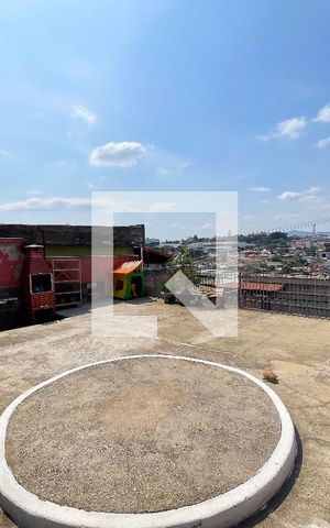 Casa à venda com 150m², 4 quartos e 7 vagas Casa à venda com 150m², 4 quartos e 7 vagasÁrea externa