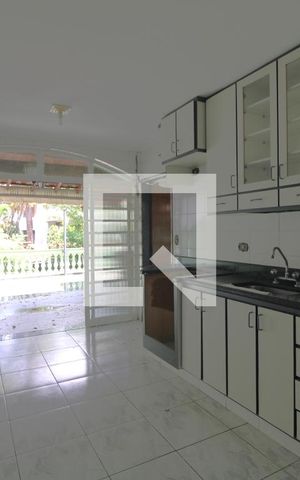 Casa à venda com 309m², 3 quartos e 5 vagasCozinha