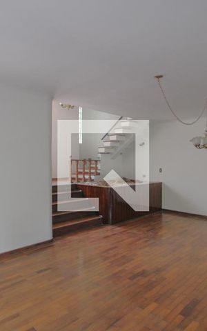 Casa à venda com 309m², 3 quartos e 5 vagasSala 1