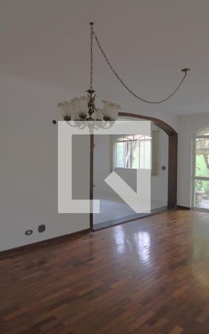Casa à venda com 309m², 3 quartos e 5 vagasSala 1