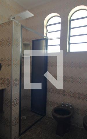 Casa à venda com 309m², 3 quartos e 5 vagasBanheiro 