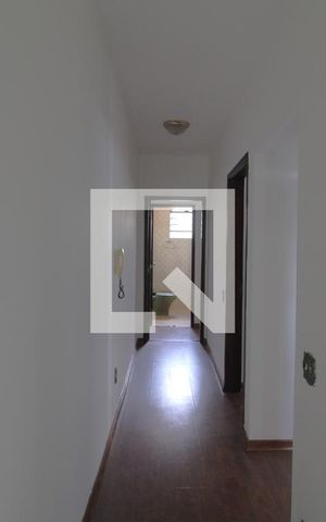 Casa à venda com 309m², 3 quartos e 5 vagasCorredor