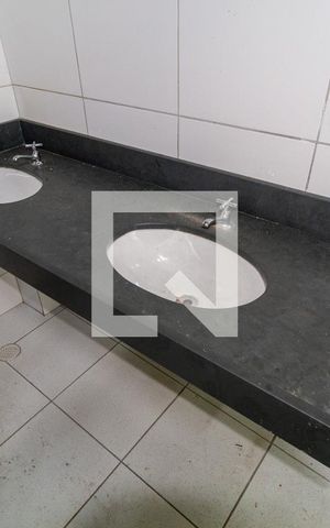 Casa à venda com 500m², 4 quartos e 1 vagaBanheiro - Garagem