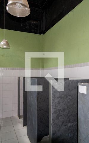 Casa à venda com 500m², 4 quartos e 1 vagaBanheiro - Garagem