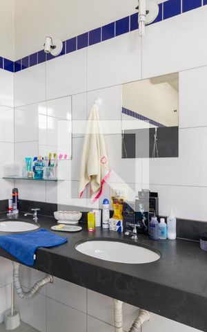 Casa à venda com 500m², 4 quartos e 1 vagaBanheiro - Área de Serviço