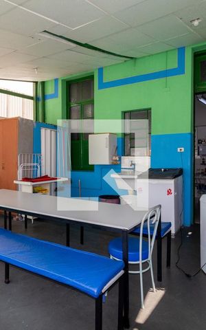 Casa à venda com 500m², 4 quartos e 1 vagaÁrea de Serviço