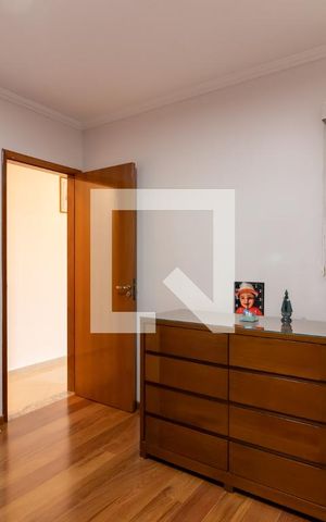 Casa à venda com 159m², 3 quartos e 3 vagasSuíte 2