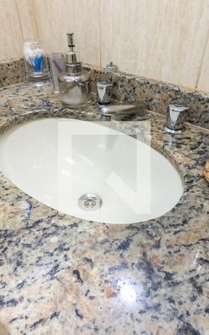 Casa à venda com 159m², 3 quartos e 3 vagasBanheiro da Suíte 3
