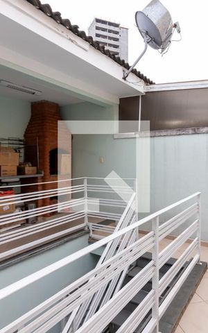 Casa à venda com 159m², 3 quartos e 3 vagasQuintal dos Fundos