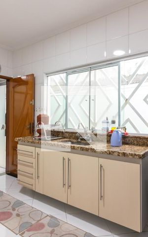 Casa à venda com 159m², 3 quartos e 3 vagasCozinha