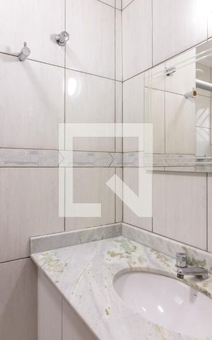 Casa à venda com 159m², 3 quartos e 3 vagasBanheiro da Suíte 2