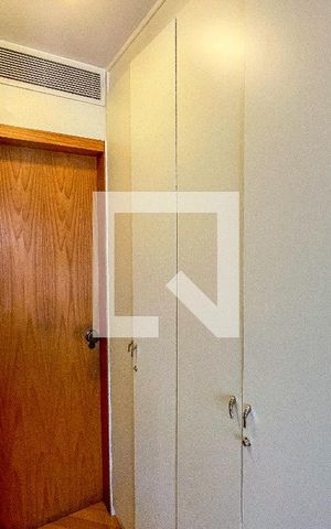 Apartamento à venda com 108m², 1 quarto e 1 vaga Apartamento à venda com 108m², 1 quarto e 1 vagaCloset