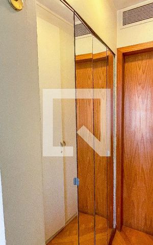 Apartamento à venda com 108m², 1 quarto e 1 vaga Apartamento à venda com 108m², 1 quarto e 1 vagaCloset