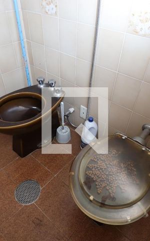 Casa à venda com 170m², 3 quartos e 2 vagasBanheiro Social