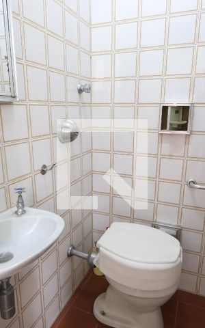 Casa à venda com 170m², 3 quartos e 2 vagasBanheiro de serviço