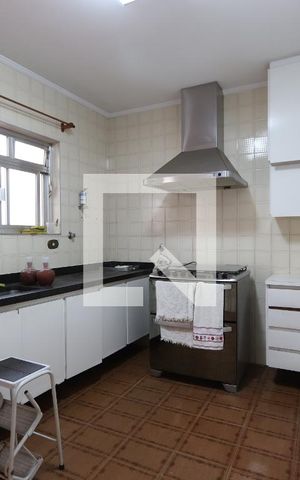 Casa à venda com 170m², 3 quartos e 2 vagasCozinha