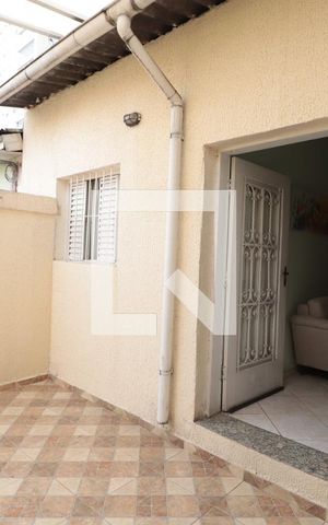 Casa à venda com 180m², 3 quartos e 3 vagasÁrea de serviço 