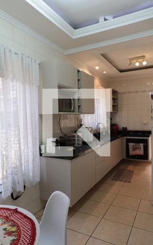 Casa à venda com 180m², 3 quartos e 3 vagasCozinha 