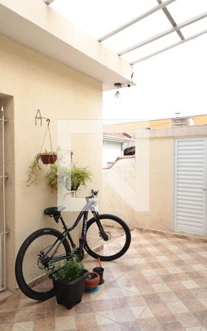 Casa à venda com 180m², 3 quartos e 3 vagasÁrea de serviço 