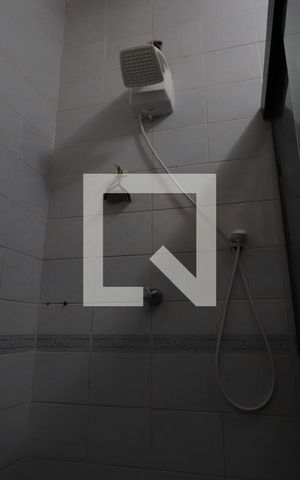 Casa à venda com 180m², 3 quartos e 3 vagasBanheiro