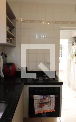 Casa à venda com 180m², 3 quartos e 3 vagasCozinha 