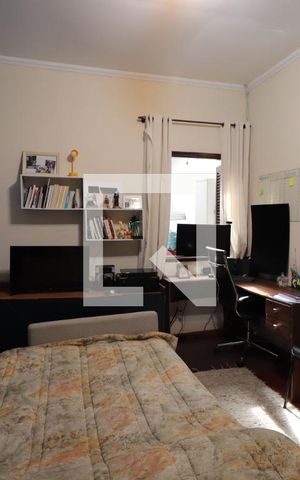 Casa à venda com 180m², 3 quartos e 3 vagasQuarto 