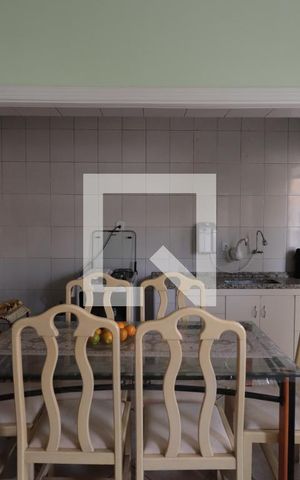 Casa à venda com 180m², 3 quartos e 3 vagasCozinha 