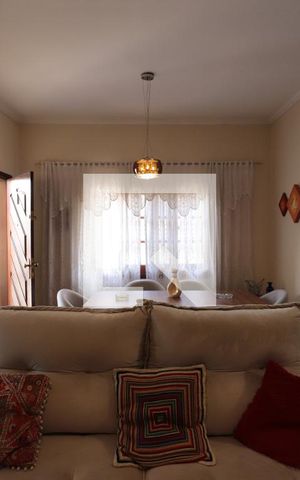 Casa à venda com 180m², 3 quartos e 3 vagasSala 