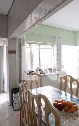 Casa à venda com 180m², 3 quartos e 3 vagasCozinha 