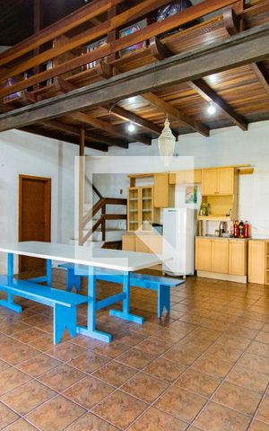 Casa à venda com 600m², 5 quartos e 2 vagas Casa à venda com 600m², 5 quartos e 2 vagasÁrea Gourmet