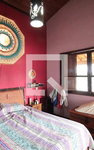 Casa à venda com 304m², 3 quartos e 6 vagasCasa 1 - Suite