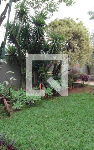 Casa à venda com 304m², 3 quartos e 6 vagasCasa 1 - Hall de Entrada