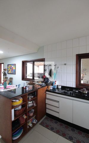 Casa à venda com 304m², 3 quartos e 6 vagasCasa 1 - Cozinha