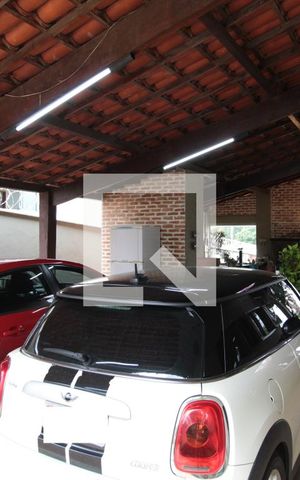 Casa à venda com 304m², 3 quartos e 6 vagasCasa 1 - Garagem