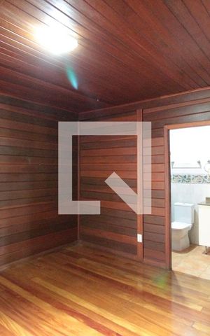 Casa à venda com 304m², 3 quartos e 6 vagasCasa 2 - Suite