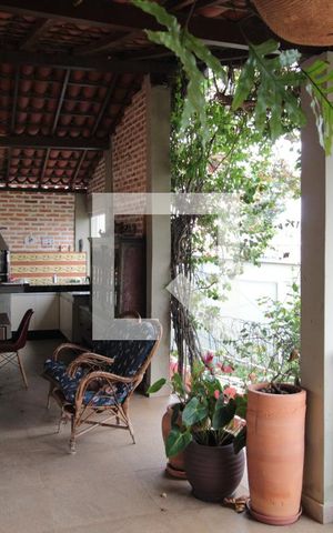 Casa à venda com 304m², 3 quartos e 6 vagasCasa 1 - Área Gourmet