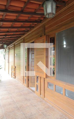 Casa à venda com 304m², 3 quartos e 6 vagasCasa 2 - Varanda