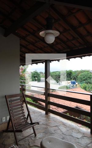 Casa à venda com 304m², 3 quartos e 6 vagasCasa 1 - Varanda da Suite