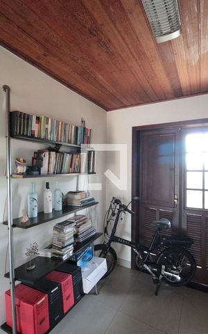 Casa à venda com 304m², 3 quartos e 6 vagasCasa 1 - Sala de Estar 1