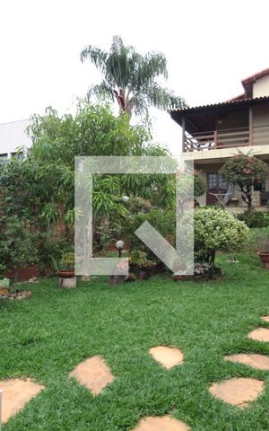 Casa à venda com 304m², 3 quartos e 6 vagasJardim e Horta