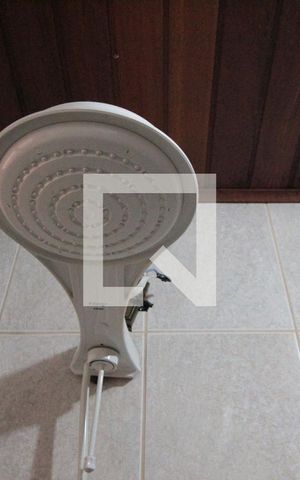 Casa à venda com 304m², 3 quartos e 6 vagasCasa 2 - Banheiro da Suite