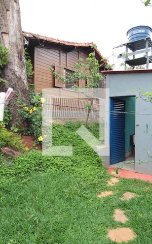 Casa à venda com 304m², 3 quartos e 6 vagasJardim e Horta